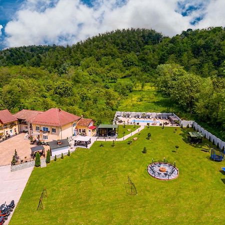 Valea Magurii Hotel Novaci Străini Exterior foto